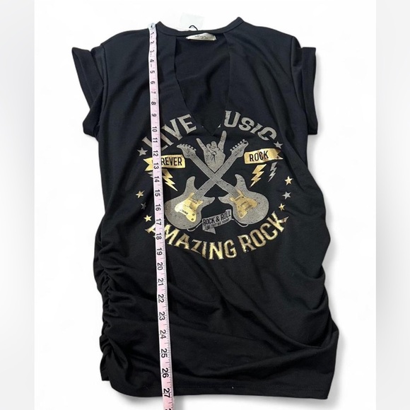 Retro Look ‎ Graphic Tee - Picture 14 of 15